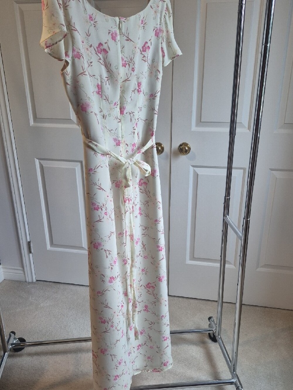 Cream Maxi Dress with Pink Floral Print by UNKNOWN - Picture 2 of 3